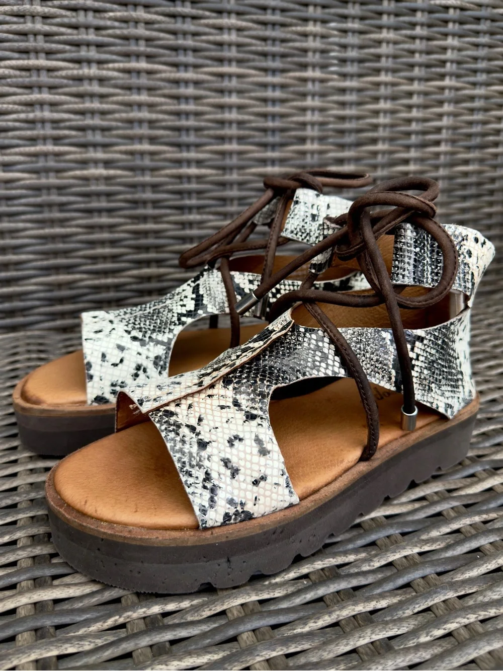 Free People Aubrey Wrap Sandals Snakeskin Platform Lace-Up Women’s EU 38 US 7.5